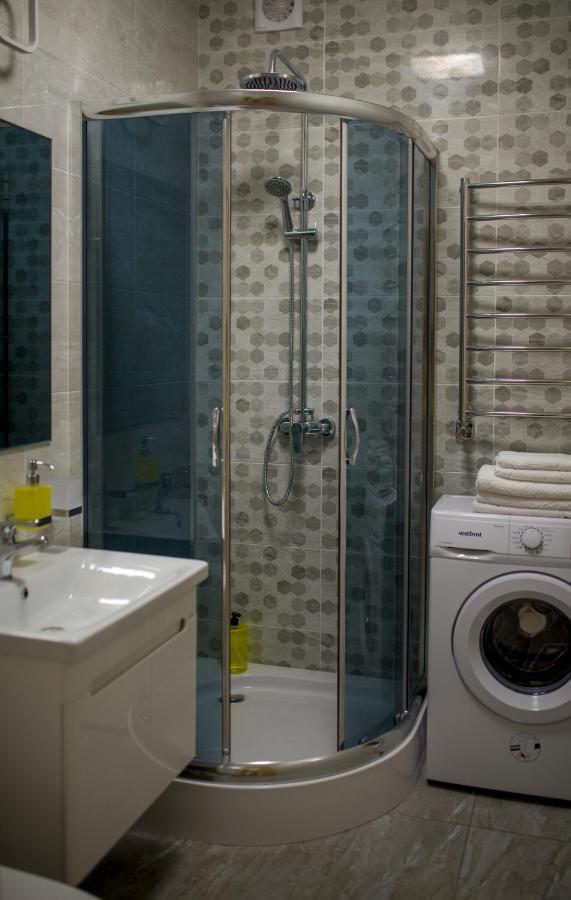Modern Apartmeents Near Central Park Полтава Екстер'єр фото